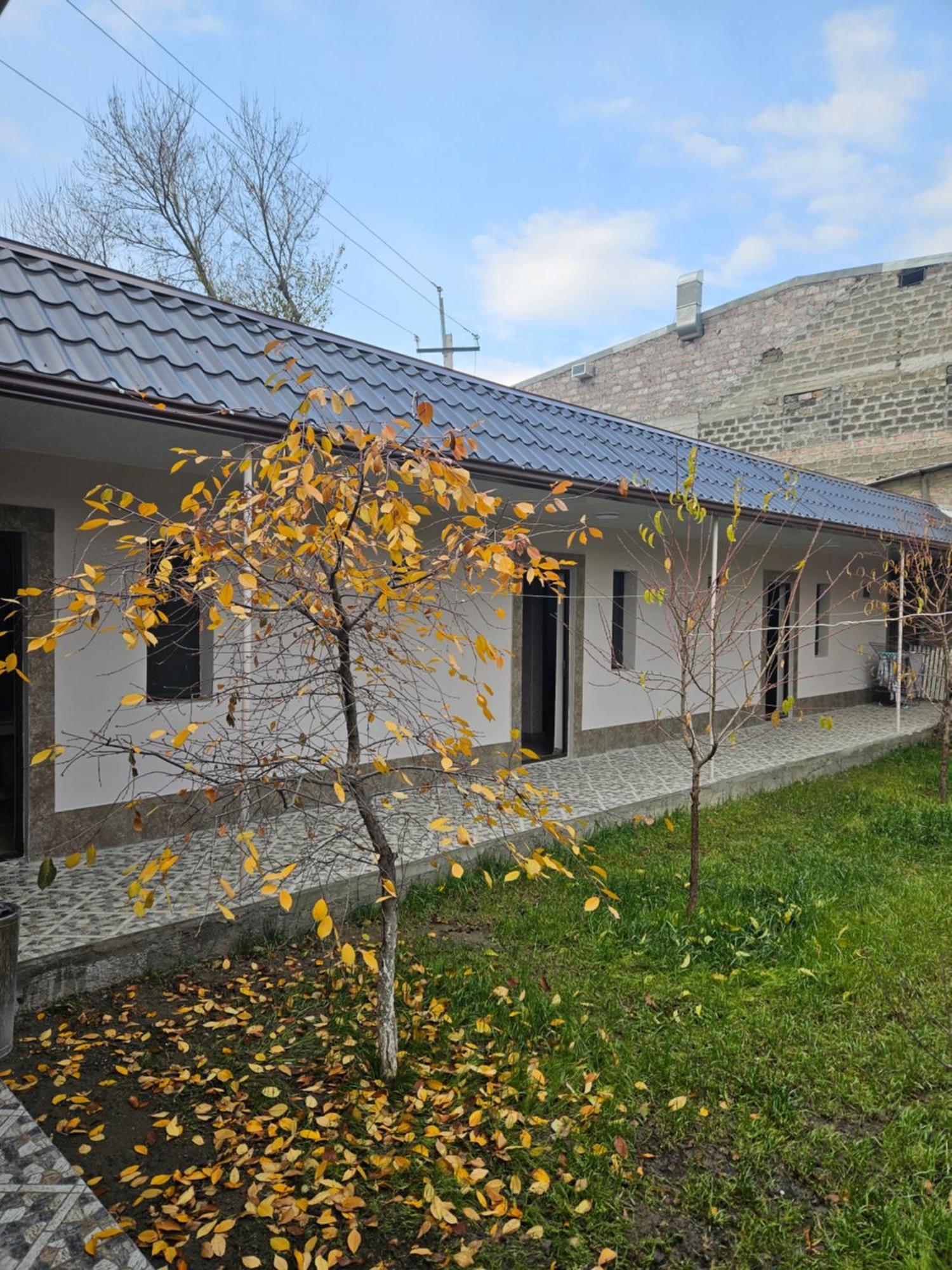 Galstyans Hotels Zvartnots Airport P'arak'ar Экстерьер фото