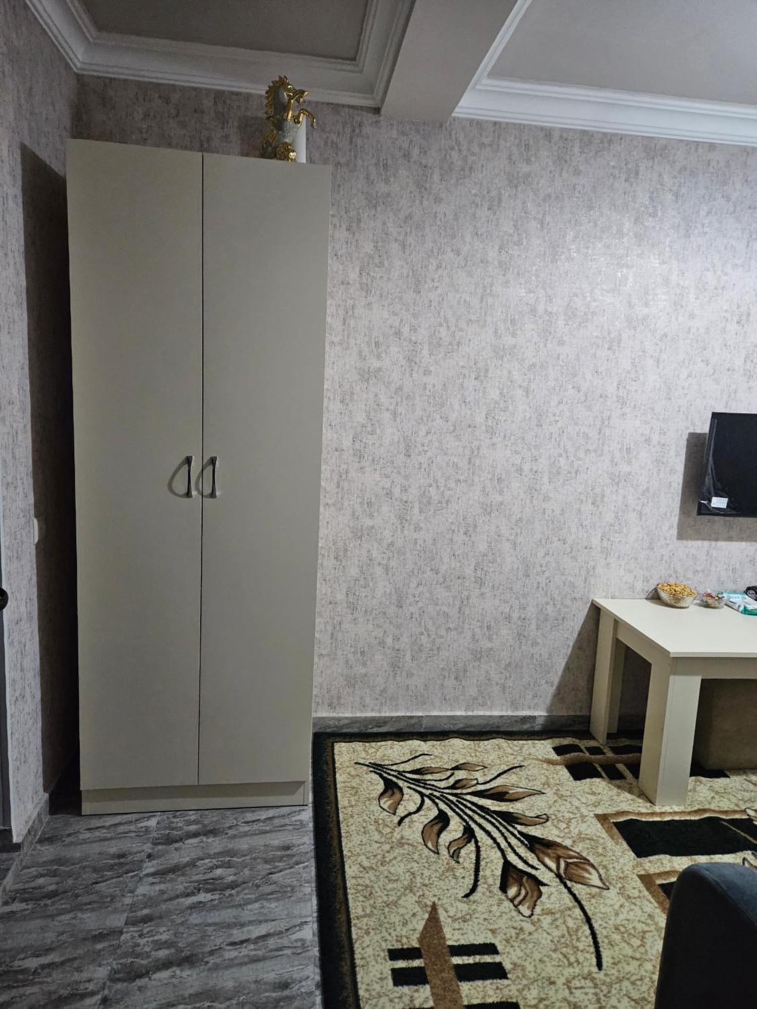 Galstyans Hotels Zvartnots Airport P'arak'ar Экстерьер фото