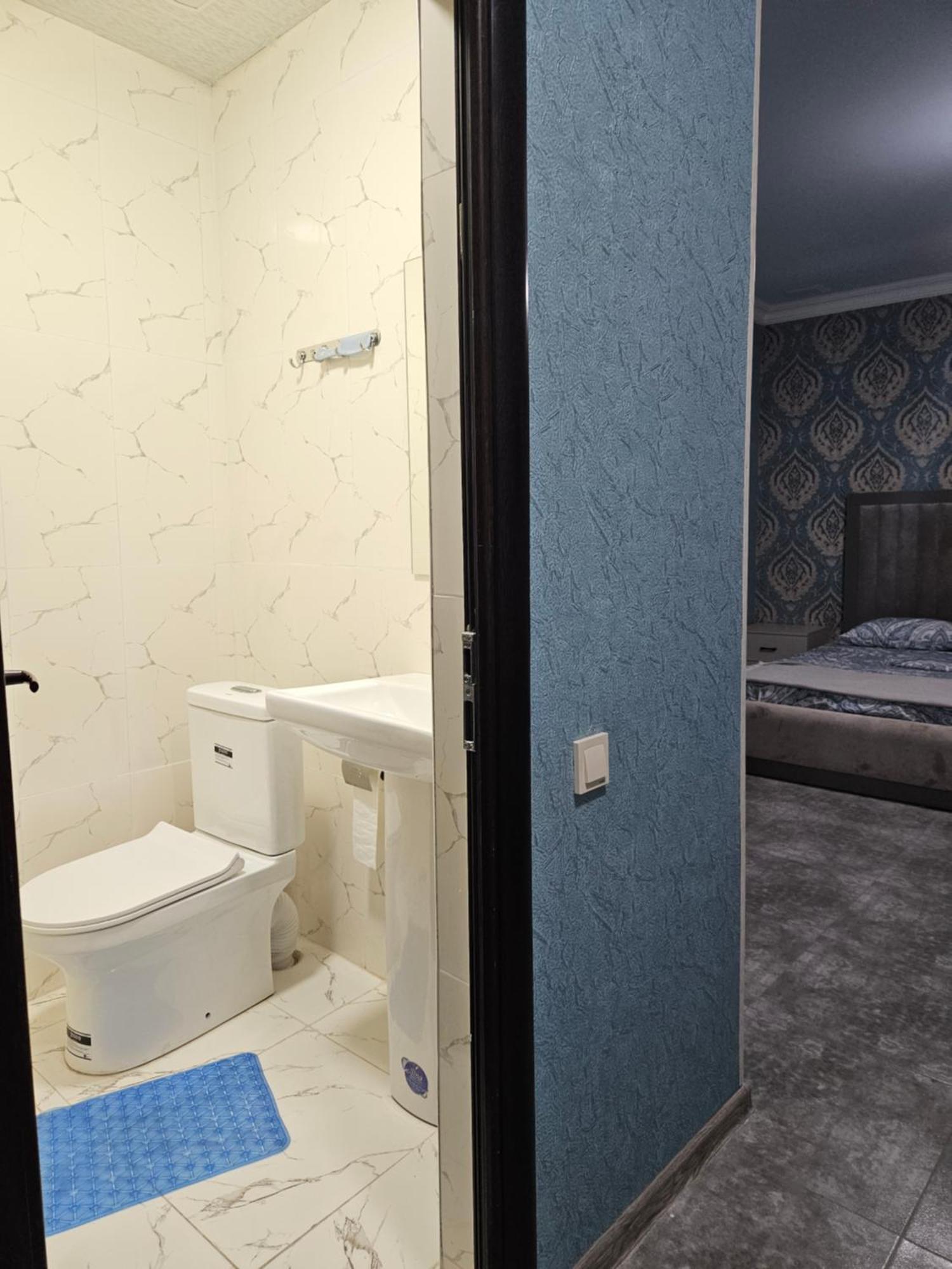 Galstyans Hotels Zvartnots Airport P'arak'ar Экстерьер фото